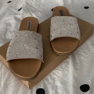 Steve madden rhinestone sandles